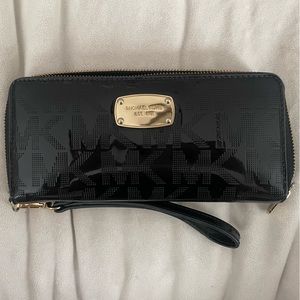 Black Michael Kors Wallet/Wristlet